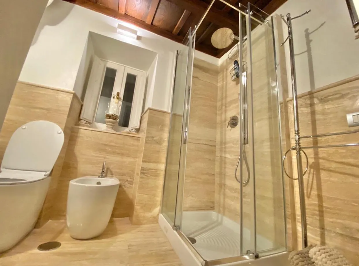 Apartment Romanlux Suites